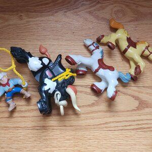 4 pieces vintage 1996 fisher price wild western toy set